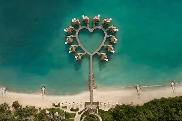 Luxe waterbungalow: Sandals South Coast Jamaica / Salted Senses