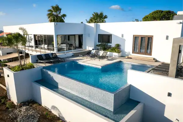 Luxe villa met privézwembad: Villa Pasha Curacao / Salted Senses
