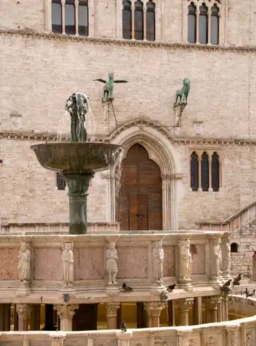 Fontein in Perugia in de regio Umbrië, Italië / Salted Senses