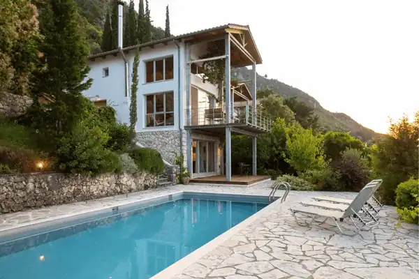 Luxe villal met privézwembad op Lefkas: Ionian Dream Villas / Salted Senses