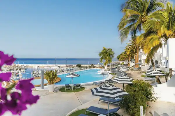 Marina Bayview Gran Canaria / Salted Senses