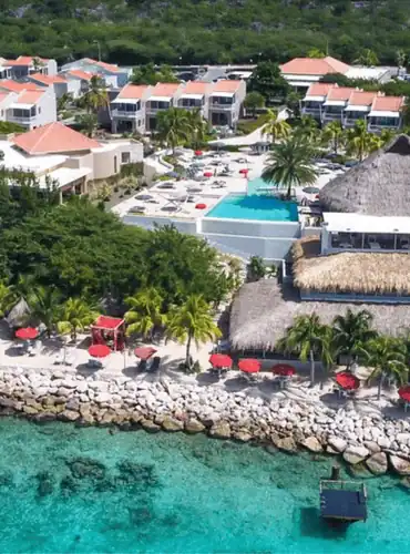 Coral Estate Luxury Resort Beach / Salted Senses