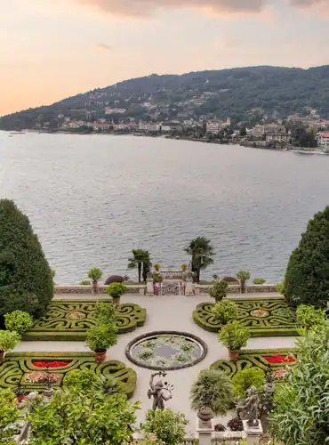 Elegante tuin op Isola Bella Lago Maggiore / Salted Senses